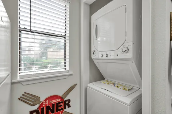 $1,700 | 3900 Aspen Drive, Unit 108, Montgomery, TX 77356