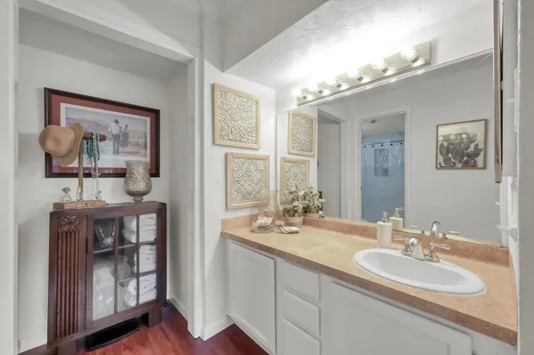 $1,700 | 3900 Aspen Drive, Unit 108, Montgomery, TX 77356