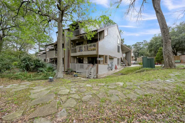 $1,700 | 3900 Aspen Drive, Unit 108, Montgomery, TX 77356