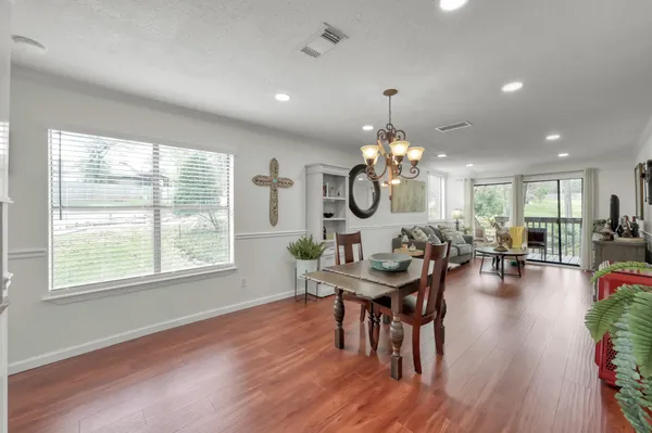 $1,700 | 3900 Aspen Drive, Unit 108, Montgomery, TX 77356