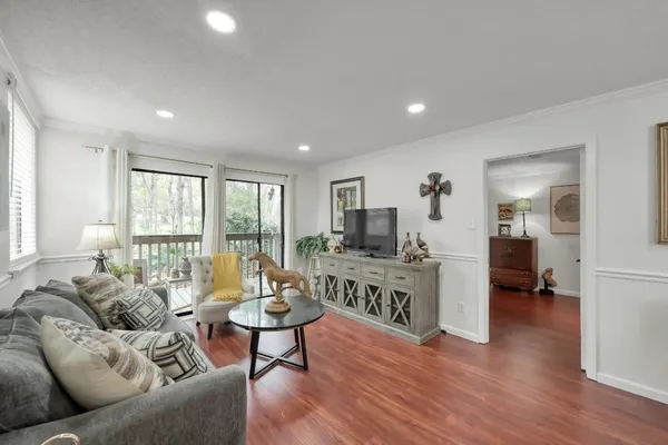 $1,700 | 3900 Aspen Drive, Unit 108, Montgomery, TX 77356