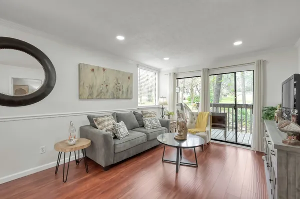 $1,700 | 3900 Aspen Drive, Unit 108, Montgomery, TX 77356