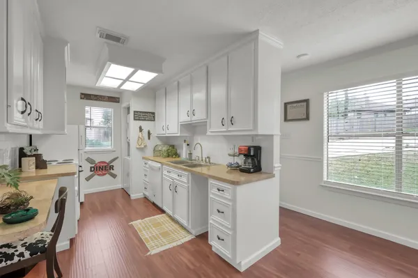 $1,700 | 3900 Aspen Drive, Unit 108, Montgomery, TX 77356