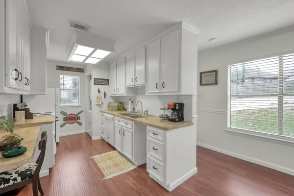 $1,700 | 3900 Aspen Drive, Unit 108, Montgomery, TX 77356