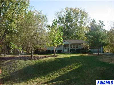 5075 Wabash Road Huntington, IN 46750 - Photo 4 of 13 Gallery Image 4