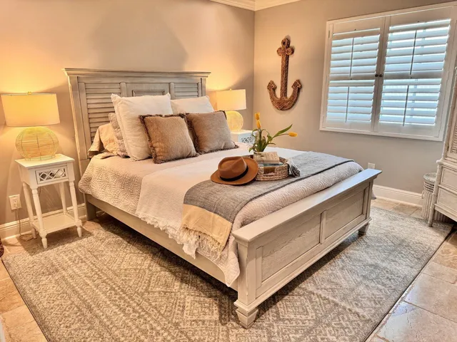 $7,500 | 5500 Old Ocean Boulevard, Unit 202, Ocean Ridge, FL 33435