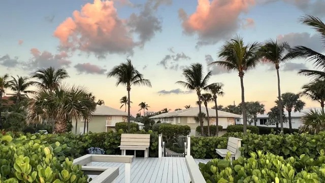 $7,500 | 5500 Old Ocean Boulevard, Unit 202, Ocean Ridge, FL 33435