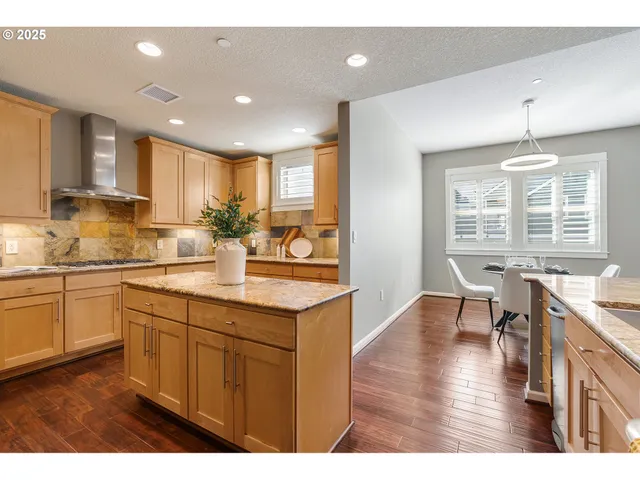 $489,950 | 11525 Southeast Bateleur Way, Happy Valley, OR 97086