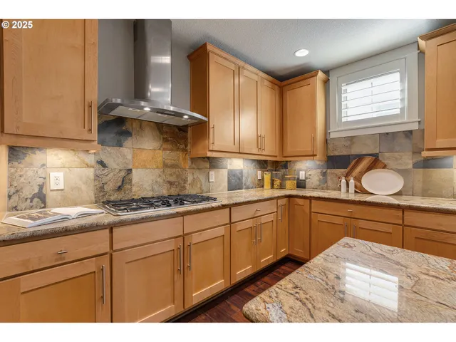 $489,950 | 11525 Southeast Bateleur Way, Happy Valley, OR 97086