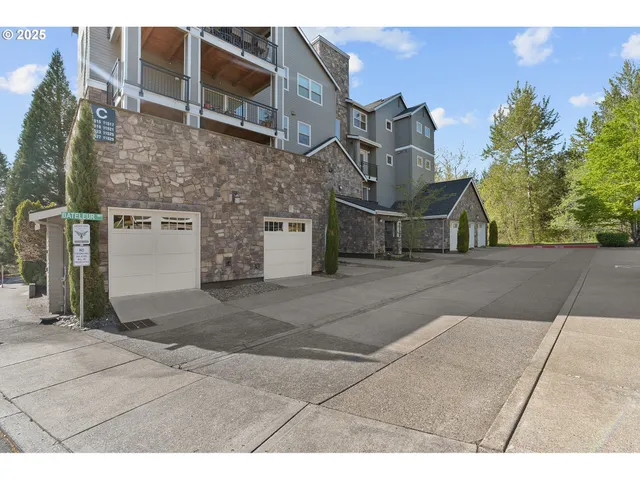 $489,950 | 11525 Southeast Bateleur Way, Happy Valley, OR 97086