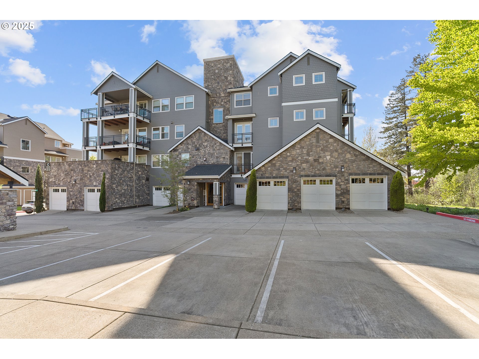 11525 Southeast Bateleur Way Happy Valley, OR 97086 - Photo 4 of 46