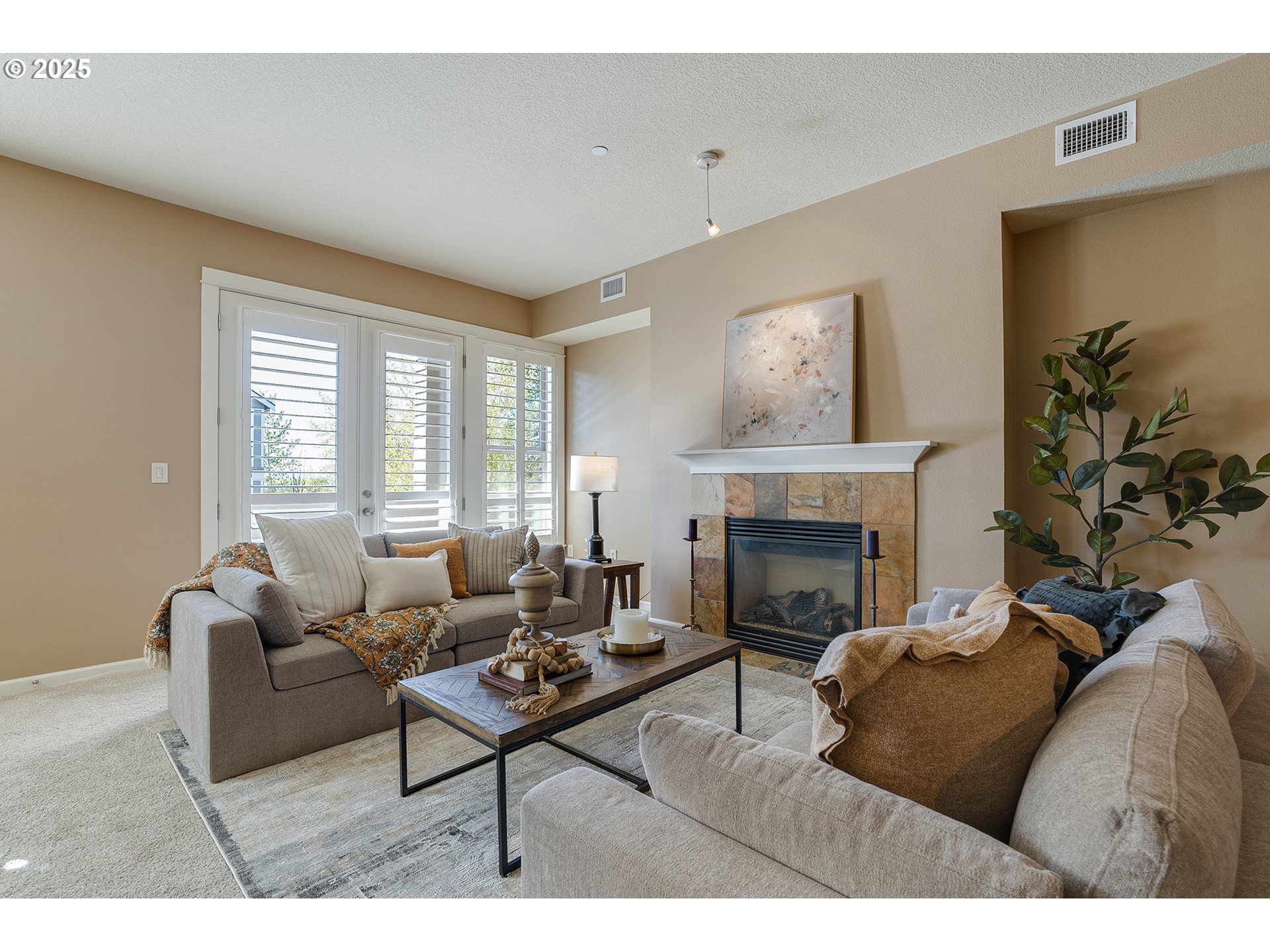 11525 Southeast Bateleur Way Happy Valley, OR 97086 - Photo 9 of 46