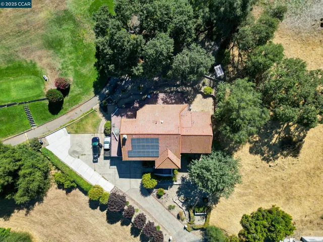 $635,000 | 643 Old Course Court, Valley Springs, CA 95252