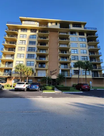 $2,450 | 801 North Ocean Boulevard, Unit 802, Pompano Beach, FL 33062