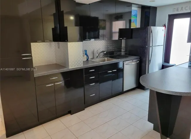 $2,450 | 801 North Ocean Boulevard, Unit 802, Pompano Beach, FL 33062