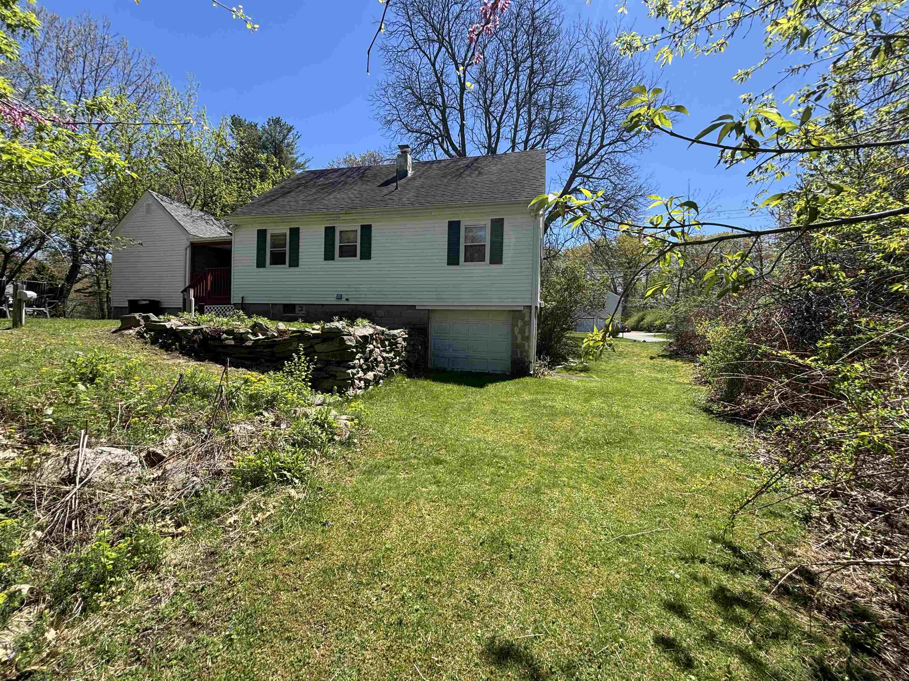 23 Jericho Road Pelham, NH 03076 - Photo 37 of 47