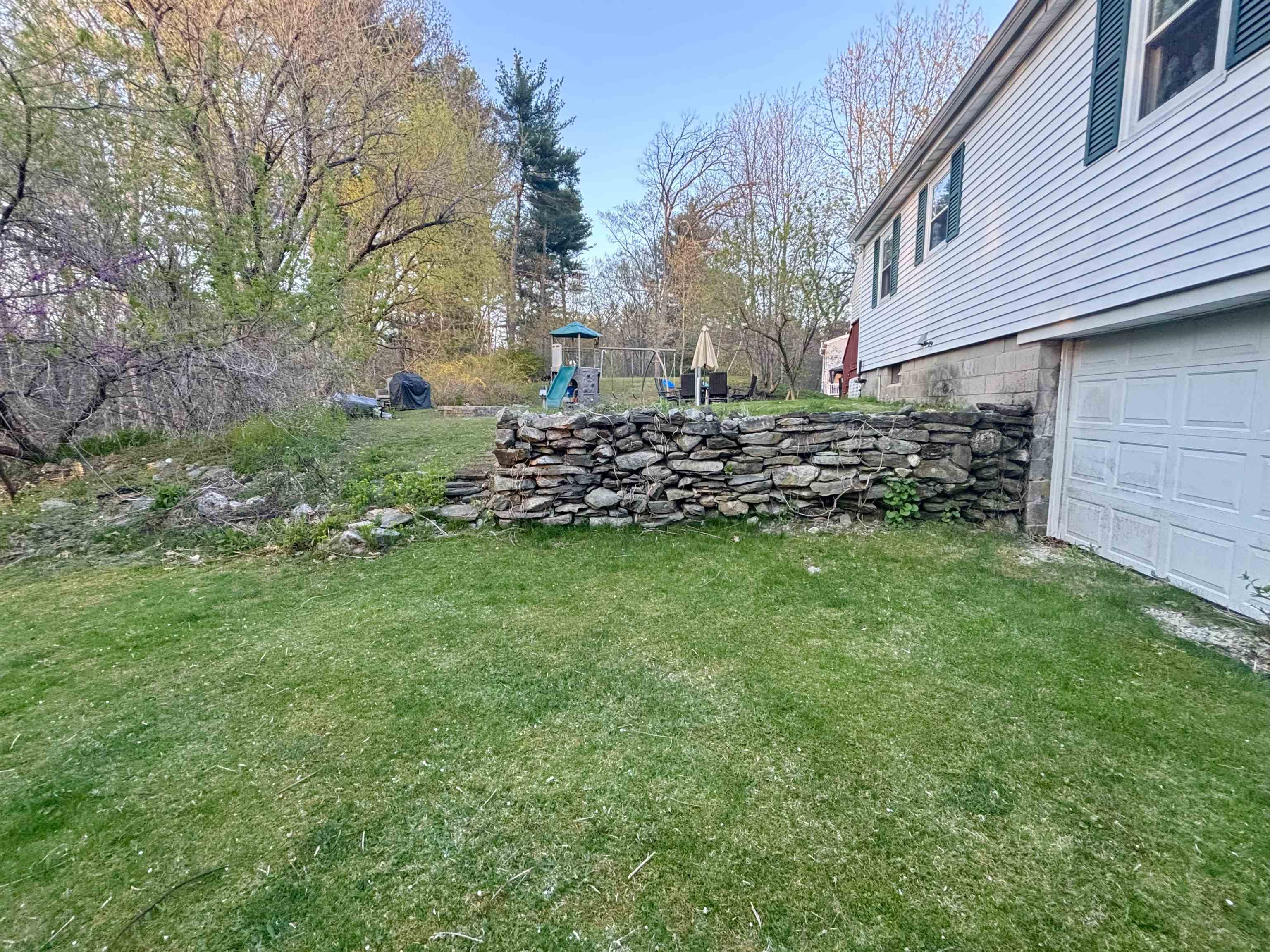 23 Jericho Road Pelham, NH 03076 - Photo 38 of 47