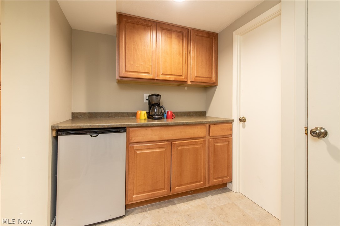 3217 Bremerton Road Pepper Pike, OH 44124 - Photo 31 of 35 Lower level kitchenette