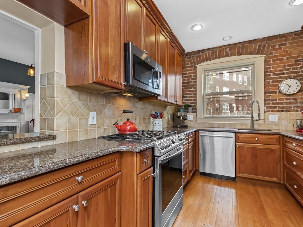 22 Garrison Road, Unit 3 Brookline, MA 02445 - Photo 12 of 24