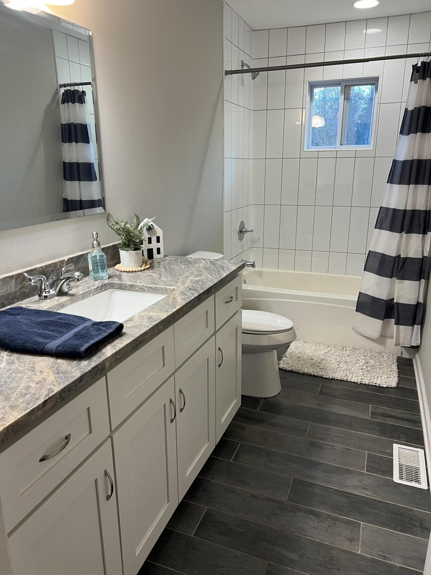 1820 Spradling Road Soddy Daisy, TN 37379 - Photo 11 of 15 IMG_4919 (2)