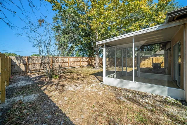 a view of outdoor space yard and porch