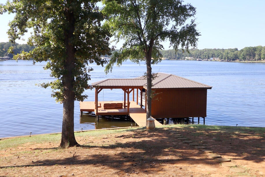 925 Barbara Point Road Sparta, GA 31087 - Photo 7 of 15 Gallery Image 7