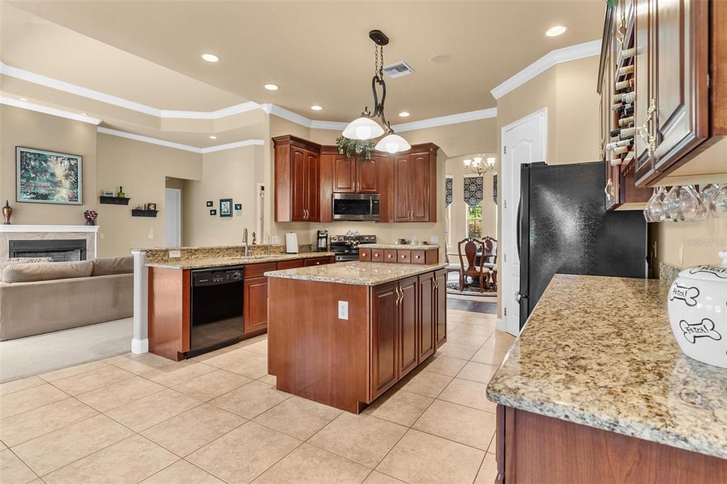 6053 Spinnaker Loop Lady Lake, FL 32159 - Photo 14 of 54