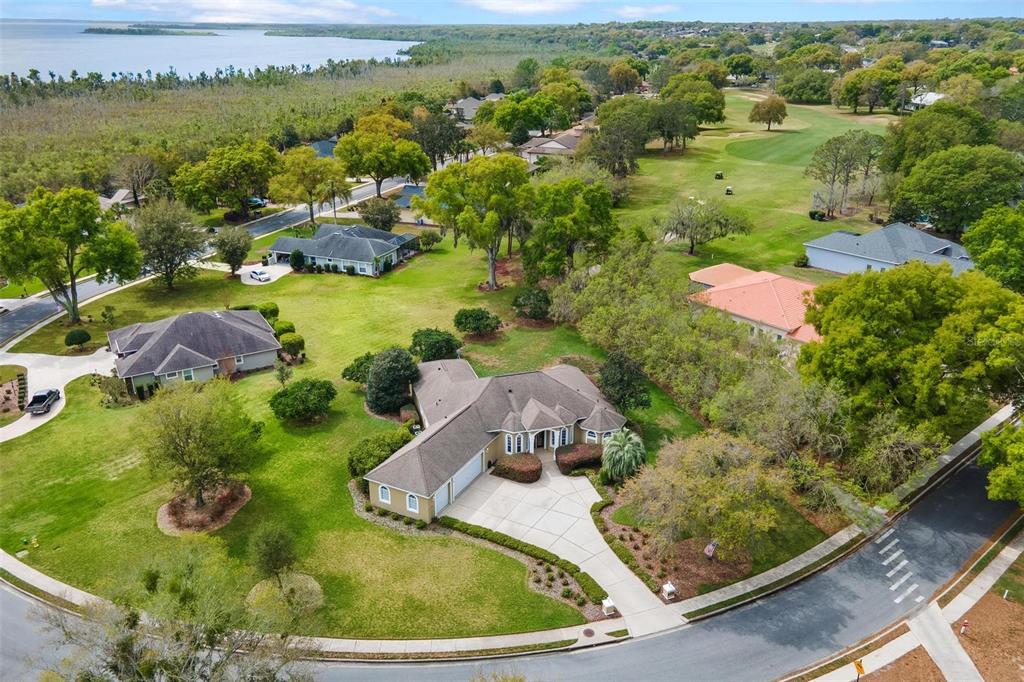 6053 Spinnaker Loop Lady Lake, FL 32159 - Photo 3 of 54