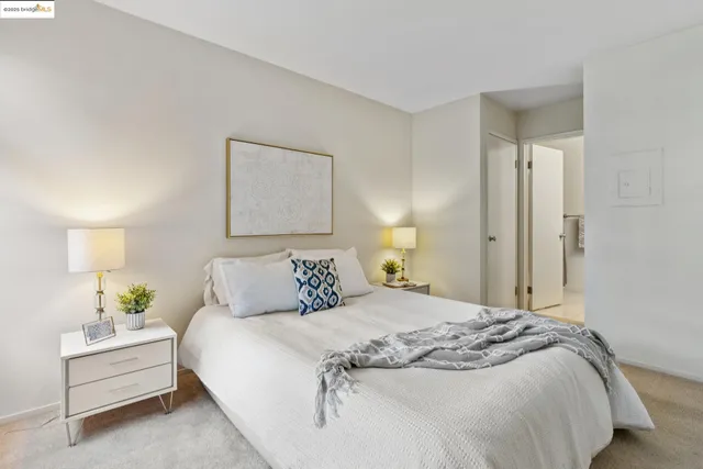 $305,000 | 104 Marina Lakes Drive, Richmond, CA 94804