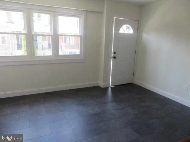 2617 Hobson Street Philadelphia, PA 19142 - Photo 3 of 14