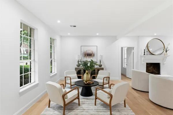 $860,000 | 15827 Foxgate Road, Houston, TX 77079