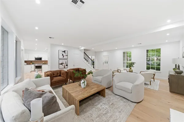 $860,000 | 15827 Foxgate Road, Houston, TX 77079