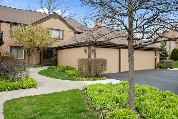 $399,000 | 1516 Anderson Lane, Buffalo Grove, IL 60089