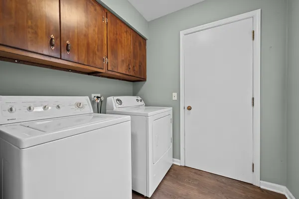 $399,000 | 1516 Anderson Lane, Buffalo Grove, IL 60089