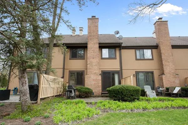 $399,000 | 1516 Anderson Lane, Buffalo Grove, IL 60089