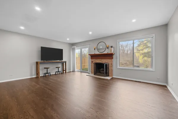 $399,000 | 1516 Anderson Lane, Buffalo Grove, IL 60089