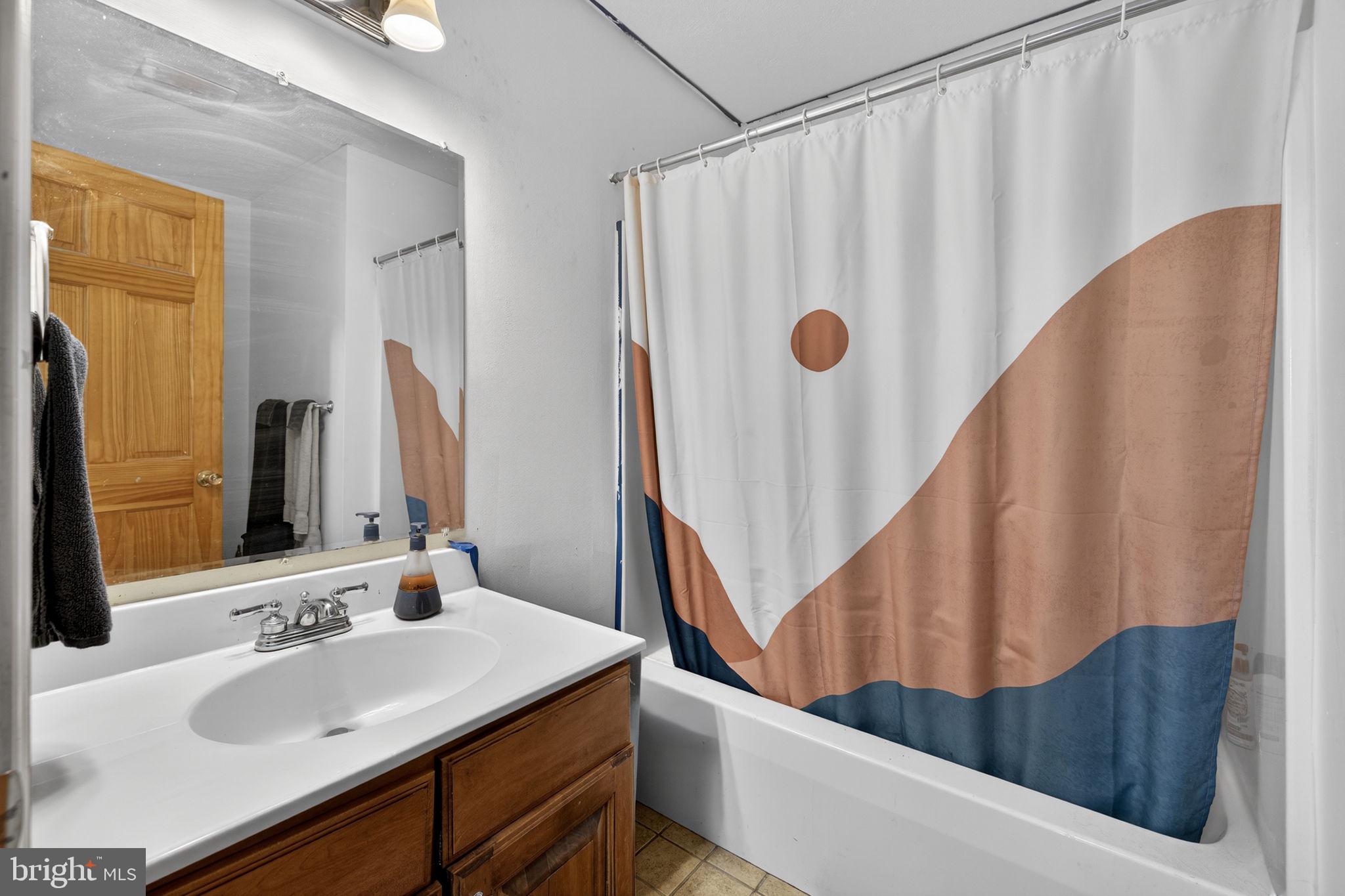 1194 Valley View Road Harpers Ferry, WV 25425 - Photo 18 of 49 Full Bath