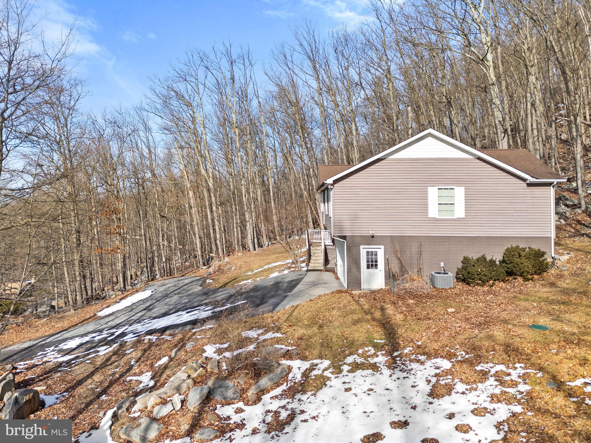 1194 Valley View Road Harpers Ferry, WV 25425 - Photo 40 of 49