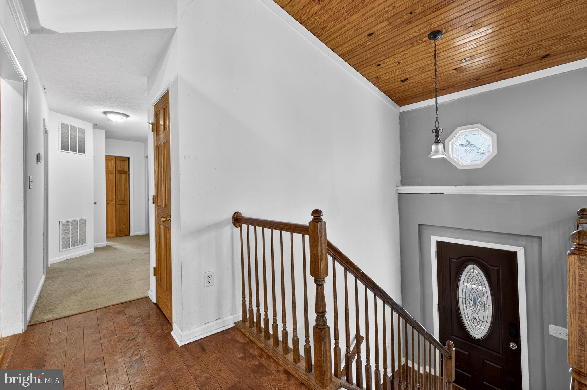 1194 Valley View Road Harpers Ferry, WV 25425 - Photo 5 of 49