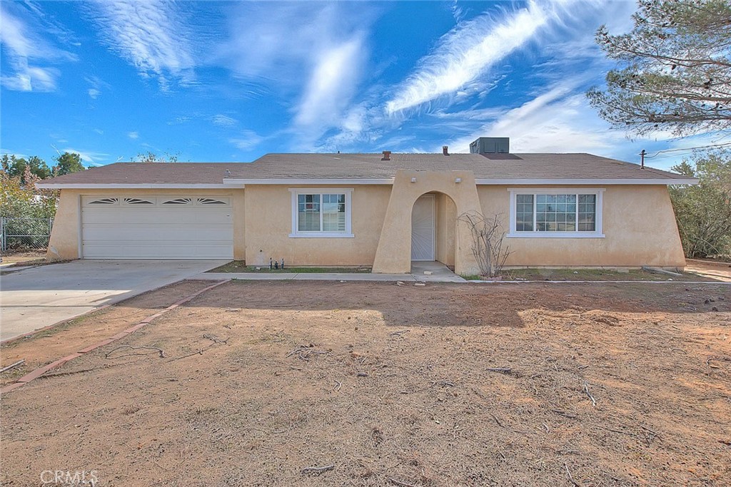 22133 Thunderbird Road Apple Valley, CA 92307 - Photo 8 of 23