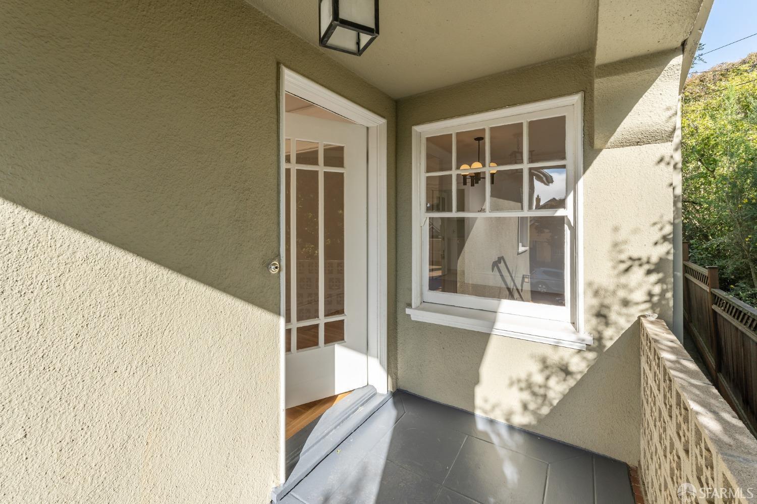114 Granville Way San Francisco, CA 94127 - Photo 3 of 36