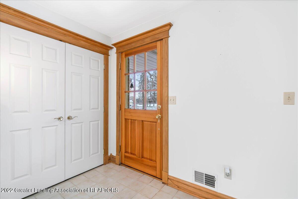 6746 Cole Road Bancroft, MI 48414 - Photo 12 of 57 11-Media Jett-36