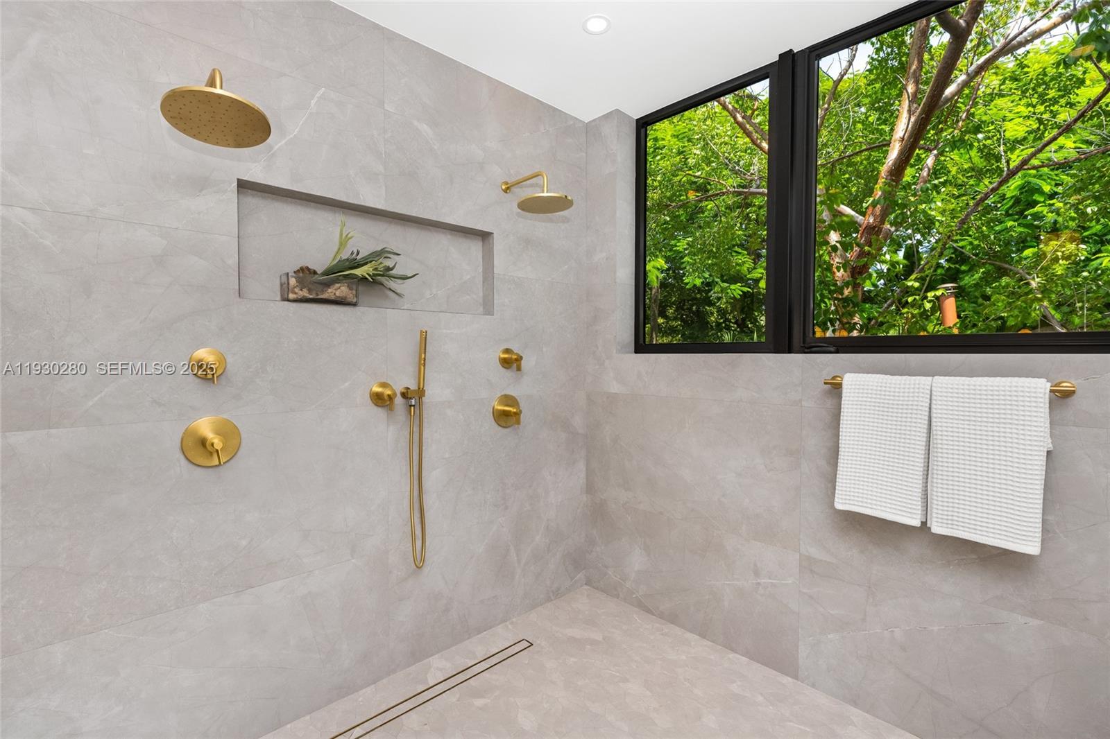 4024 Bonita Avenue Miami, FL 33133 - Photo 52 of 99