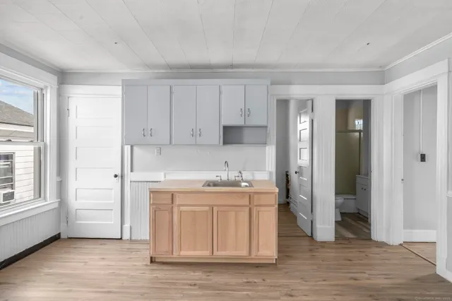 $399,900 | 73 South Street, Waterbury, CT 06706