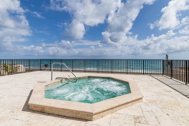 a picture of a building