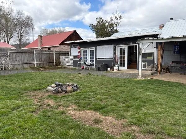 $221,500 | 315 South Fork Road, Dayville, OR 97825