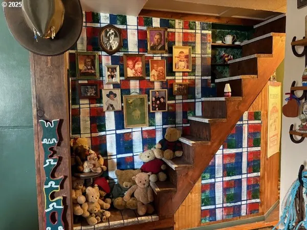 $221,500 | 315 South Fork Road, Dayville, OR 97825