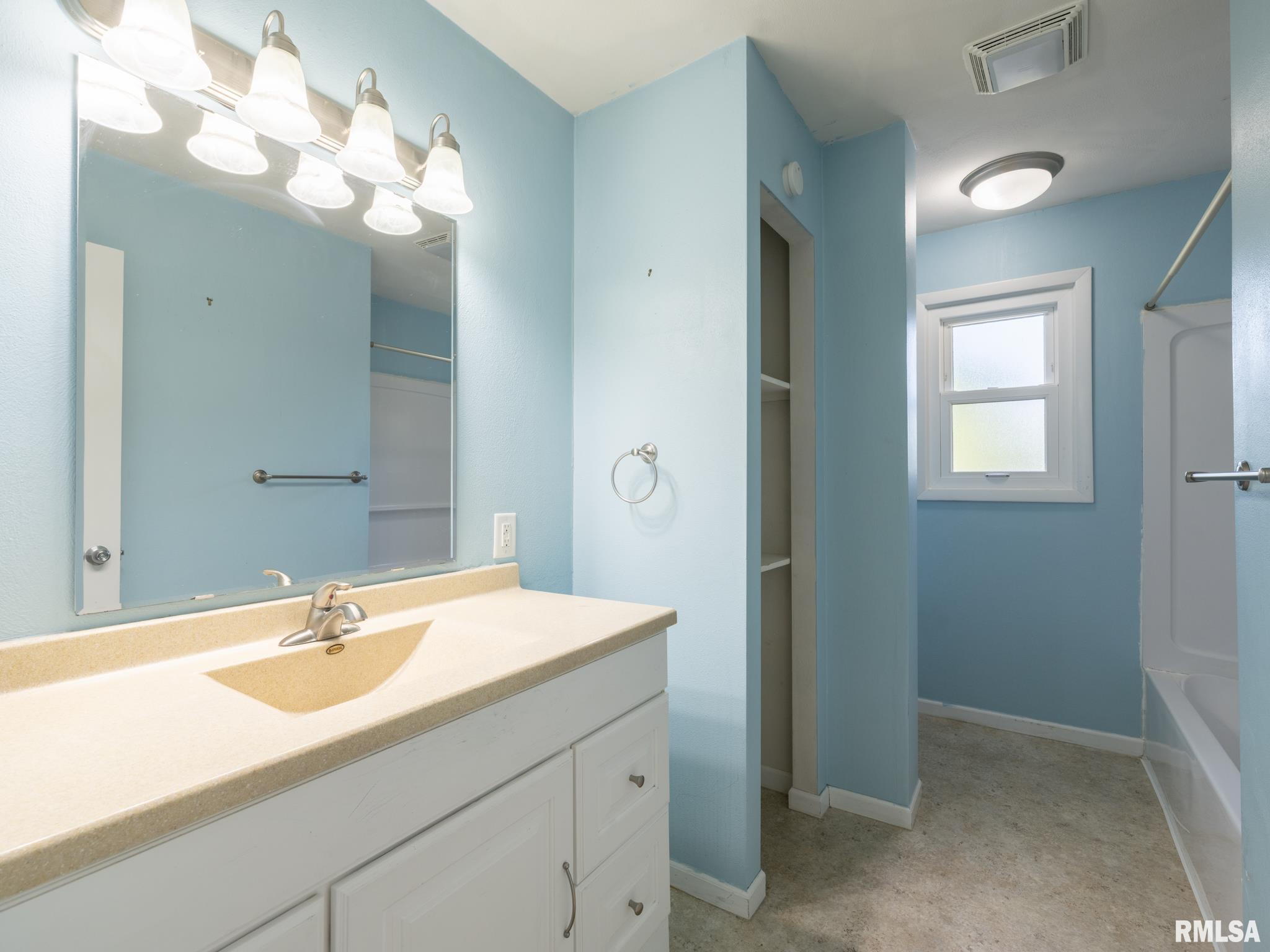 13082 Laurel Street Manito, IL 61546 - Photo 23 of 52