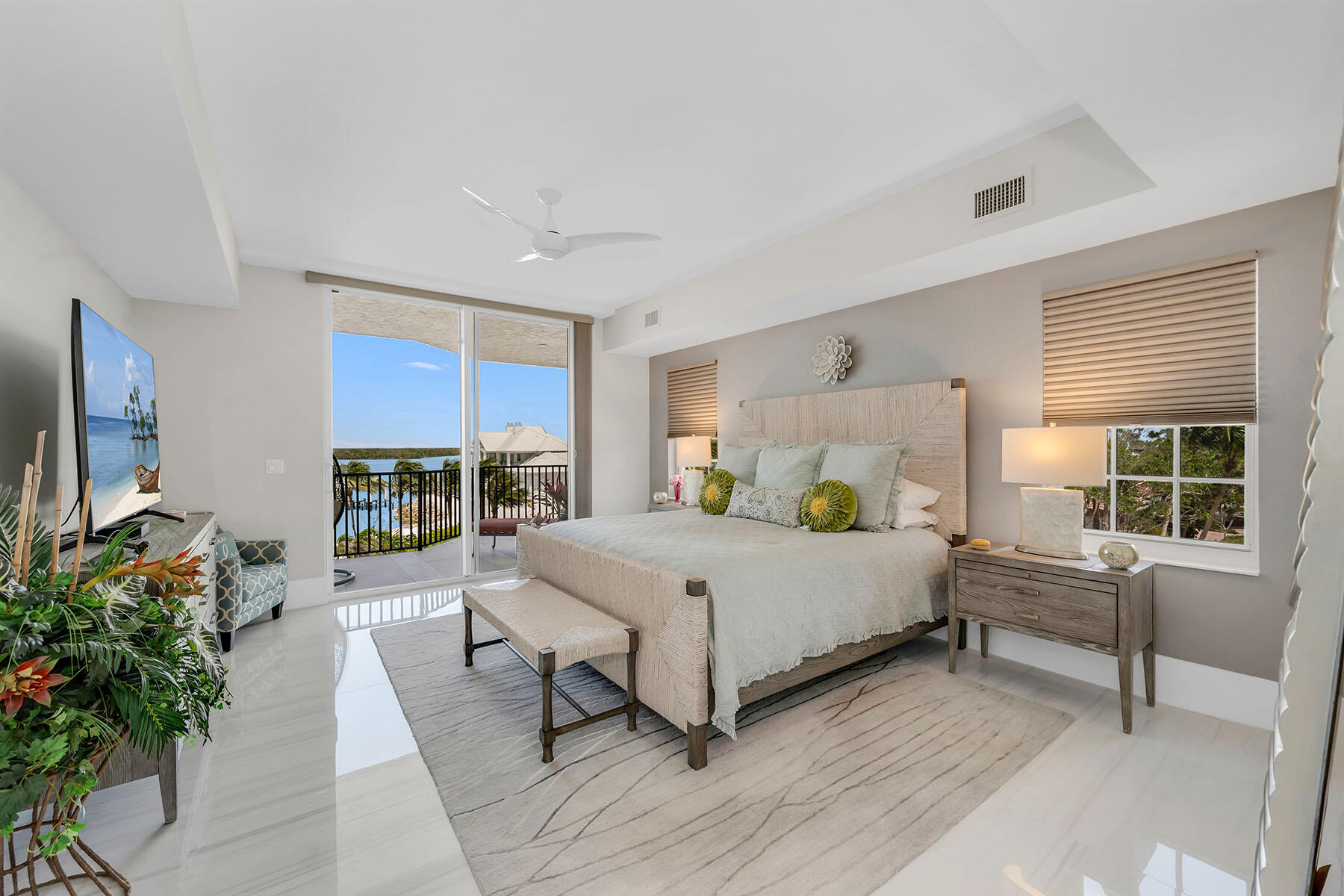 700 La Peninsula Boulevard, Unit 306 Naples, FL 34113 - Photo 16 of 50 225038470h