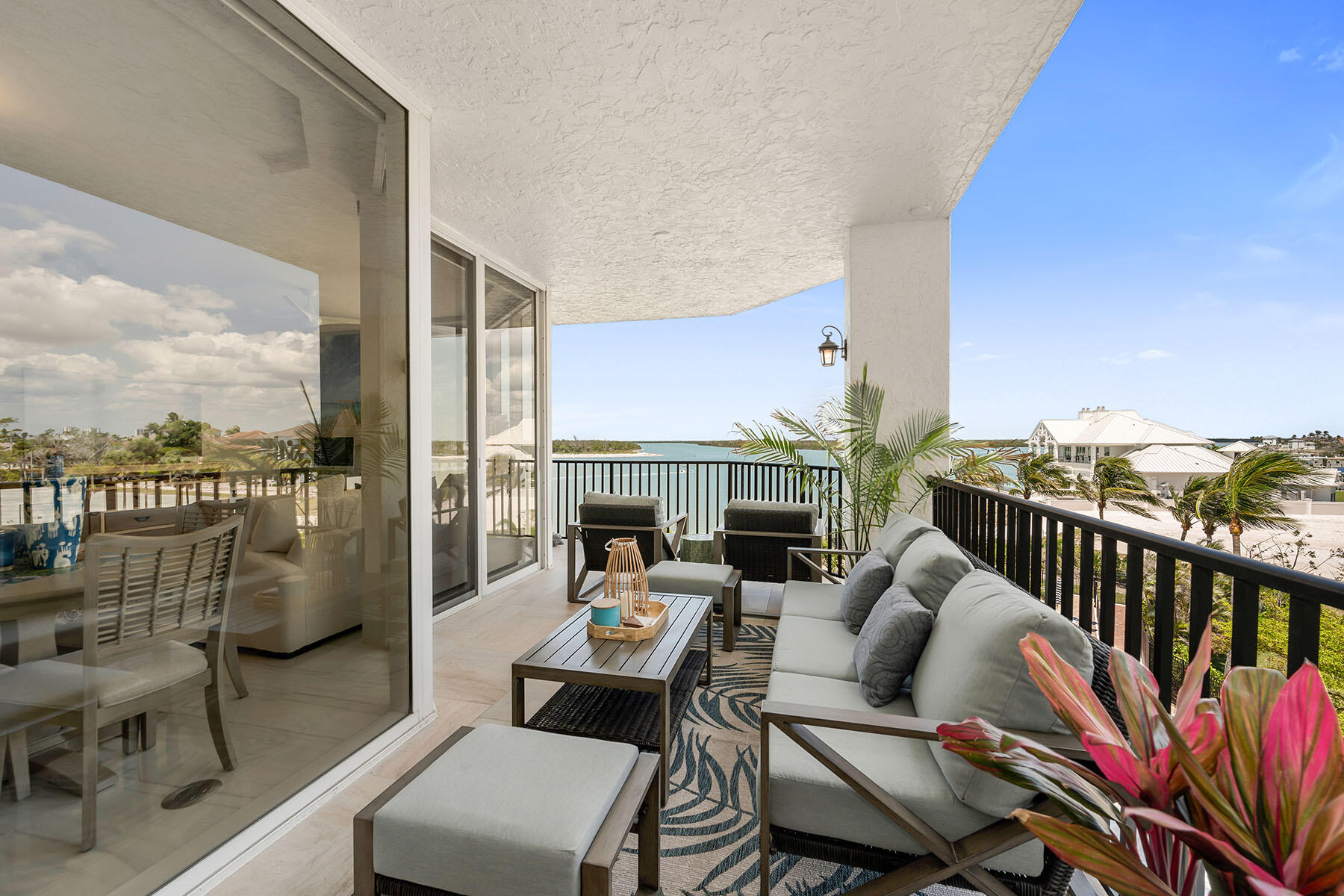 700 La Peninsula Boulevard, Unit 306 Naples, FL 34113 - Photo 34 of 50 225038470q